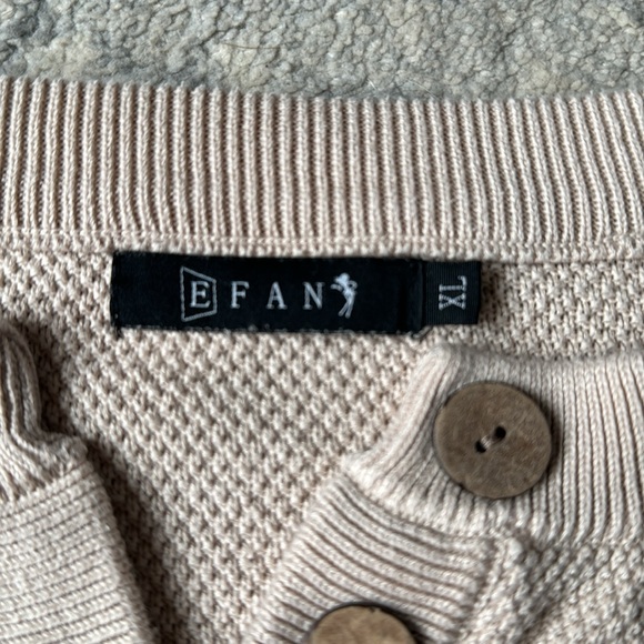 Knit 2pc outfit, size XLarge - Picture 8 of 9